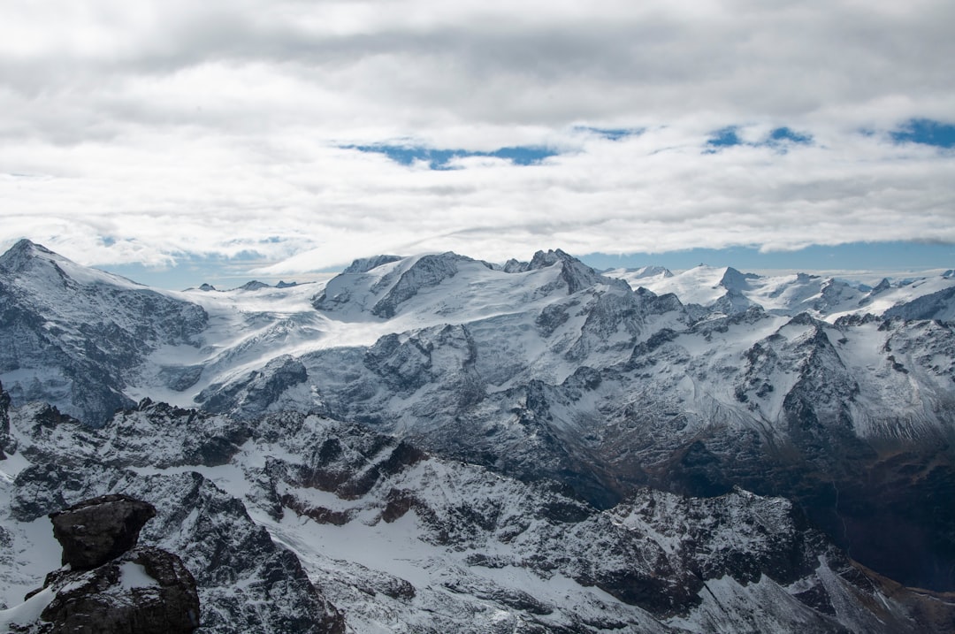 Photo Snowy mountains